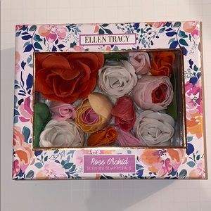 Ellen Tracy Flower Soap Petals 🌸
